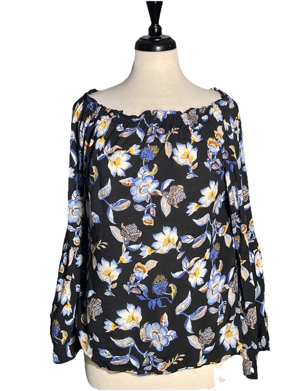 White House Black Market Off the Shoulder Bell Sleeve Black Floral Blouse Small